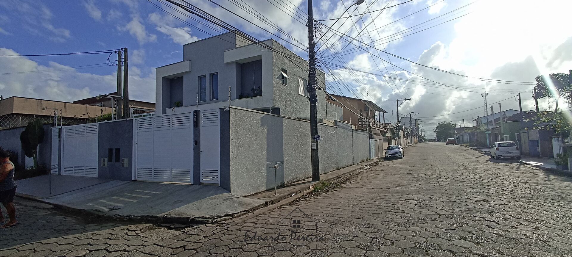 Sobrado à venda com 3 quartos, 102m² - Foto 2