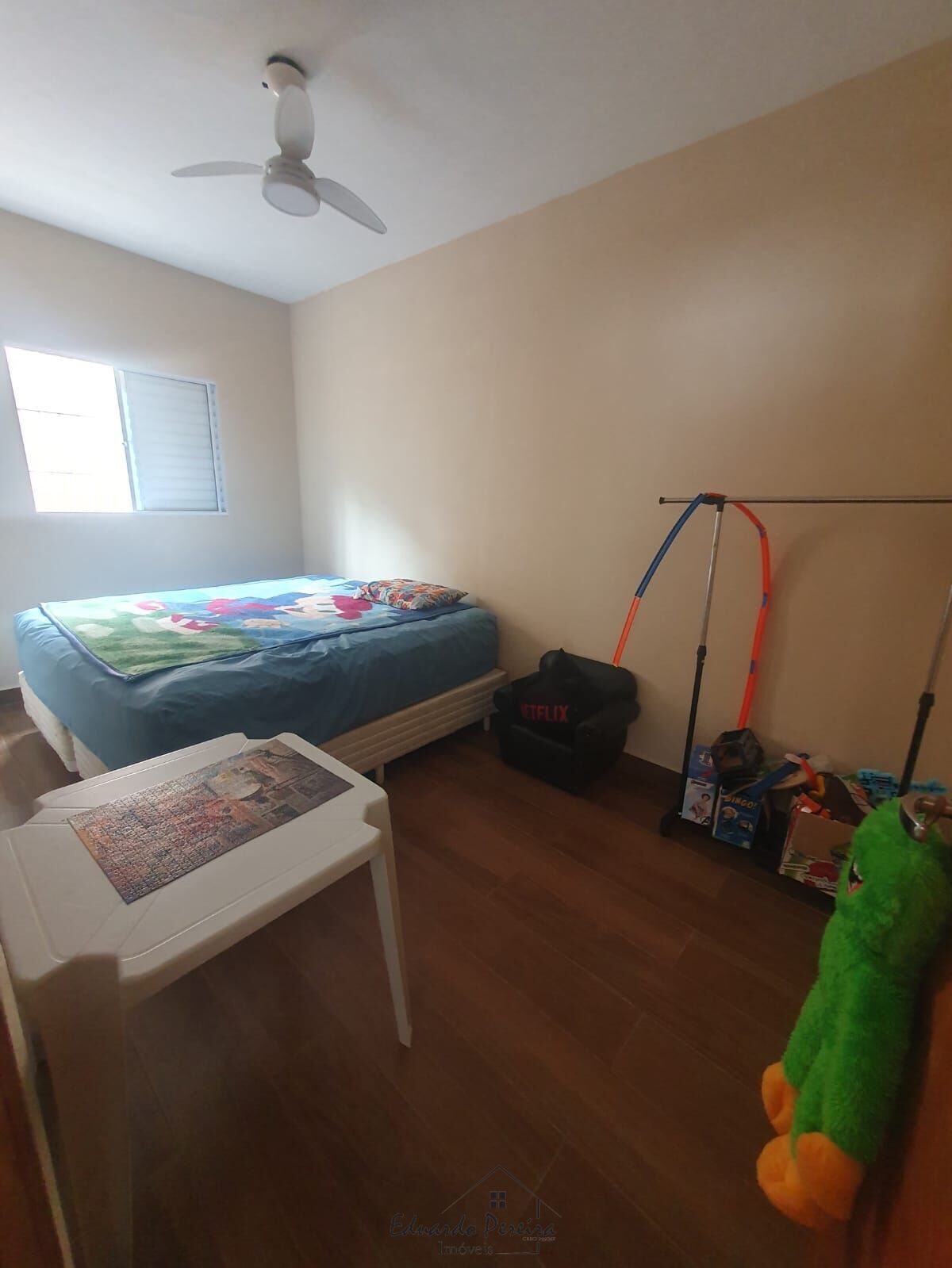 Casa à venda com 4 quartos, 107m² - Foto 15