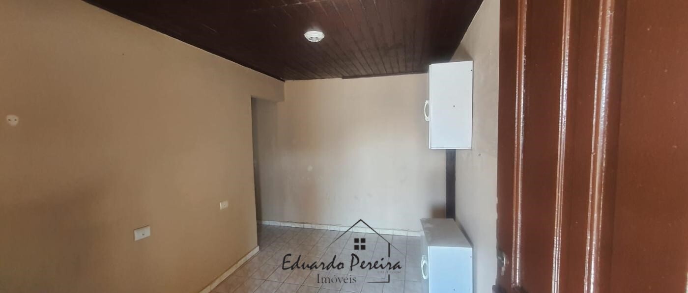 Casa à venda com 2 quartos, 60m² - Foto 9