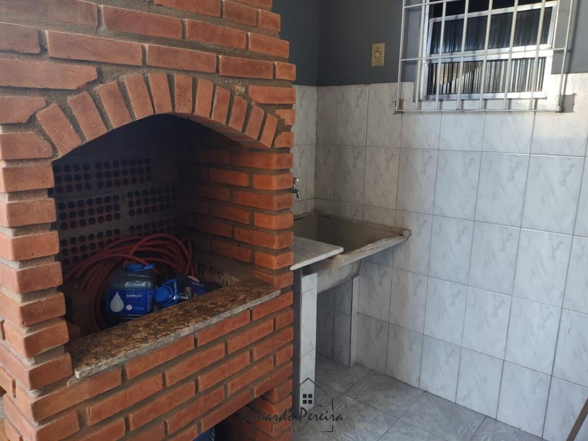 Casa à venda com 2 quartos, 100m² - Foto 10