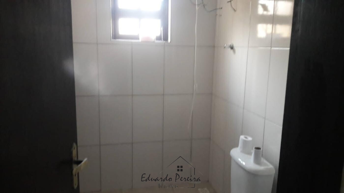 Casa à venda com 2 quartos, 108m² - Foto 5