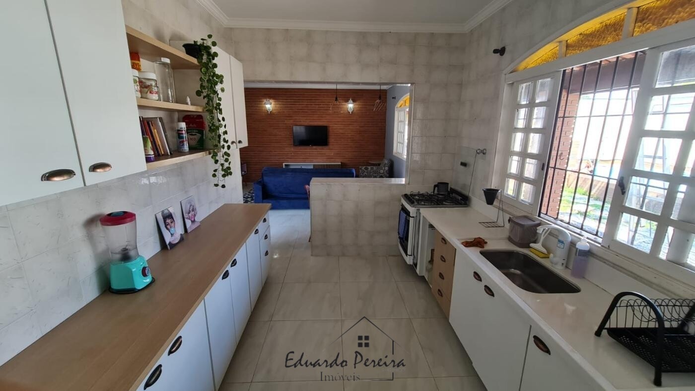 Casa à venda com 3 quartos, 129m² - Foto 4