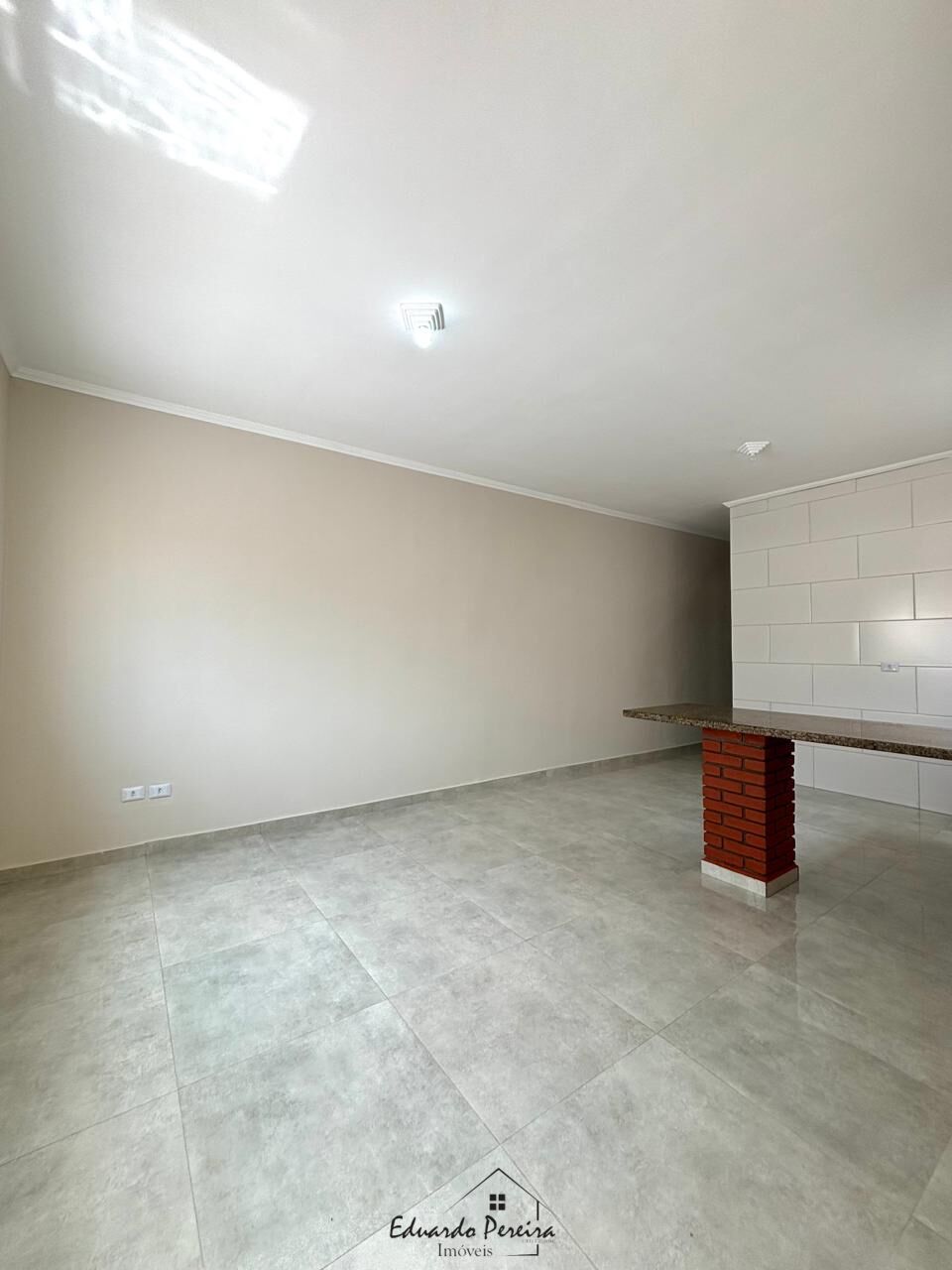 Casa à venda com 2 quartos, 62m² - Foto 8