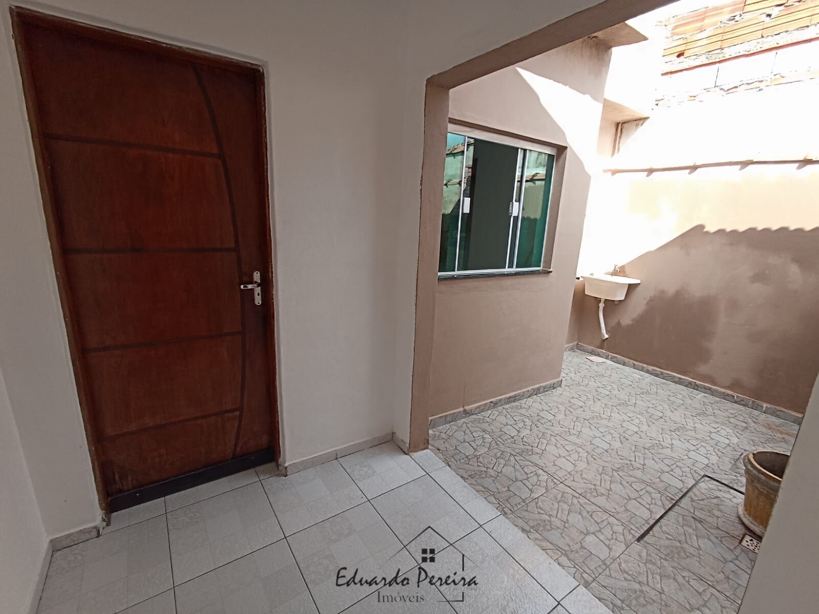 Casa à venda com 2 quartos, 48m² - Foto 17