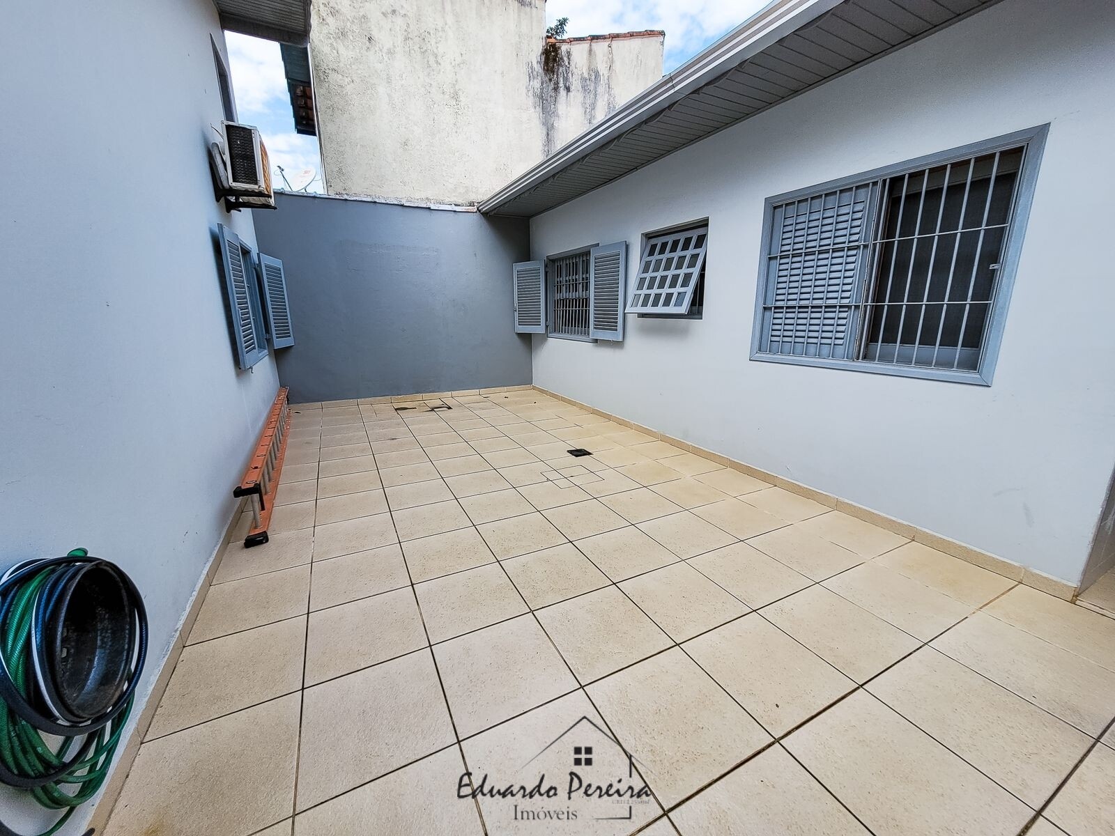 Casa à venda com 4 quartos, 209m² - Foto 39