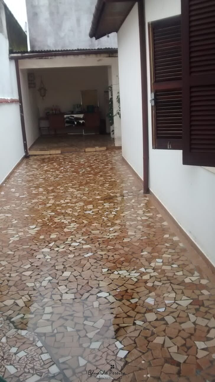 Casa à venda com 4 quartos, 114m² - Foto 14