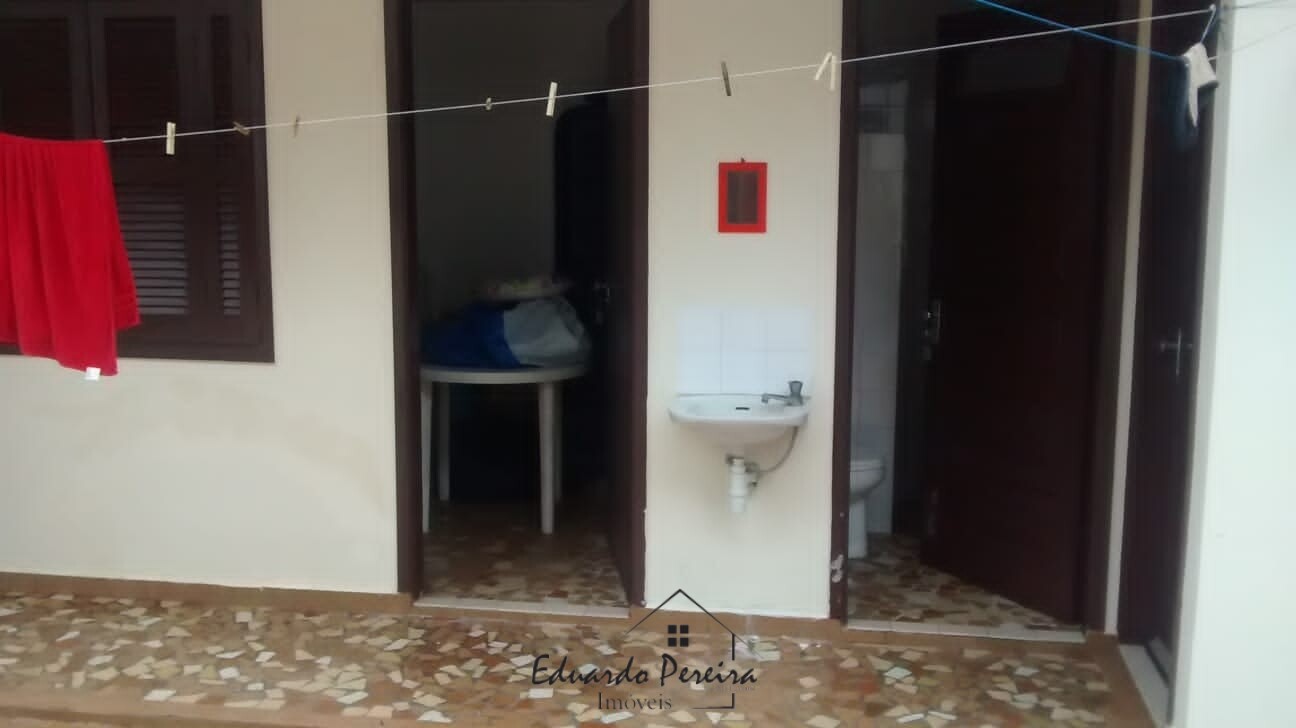 Casa à venda com 4 quartos, 114m² - Foto 17