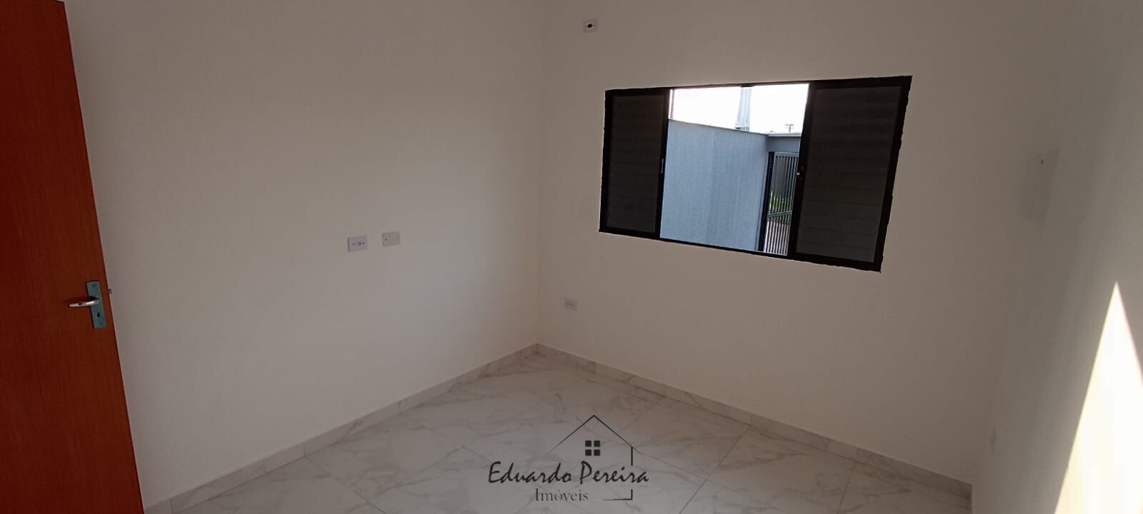 Casa à venda com 2 quartos, 61m² - Foto 14