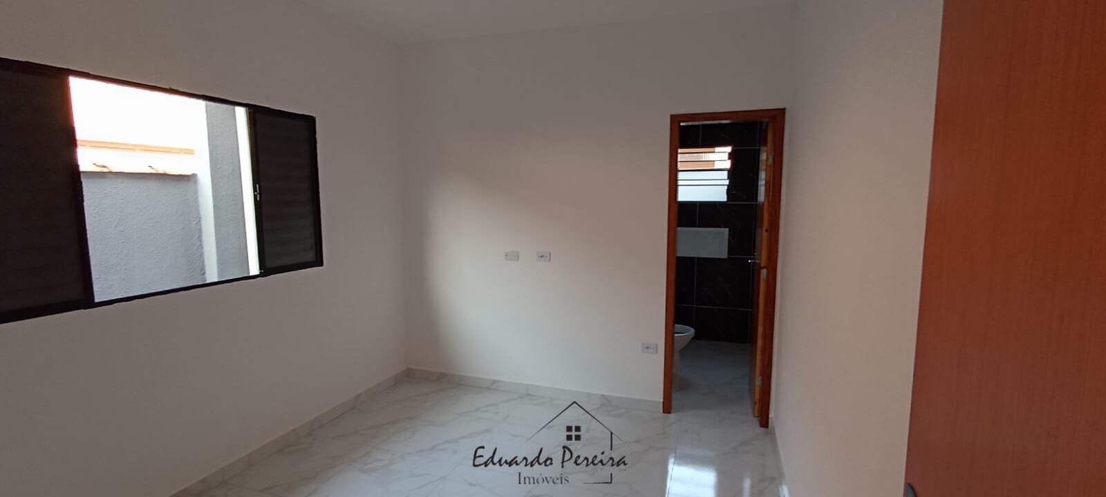 Casa à venda com 2 quartos, 61m² - Foto 17