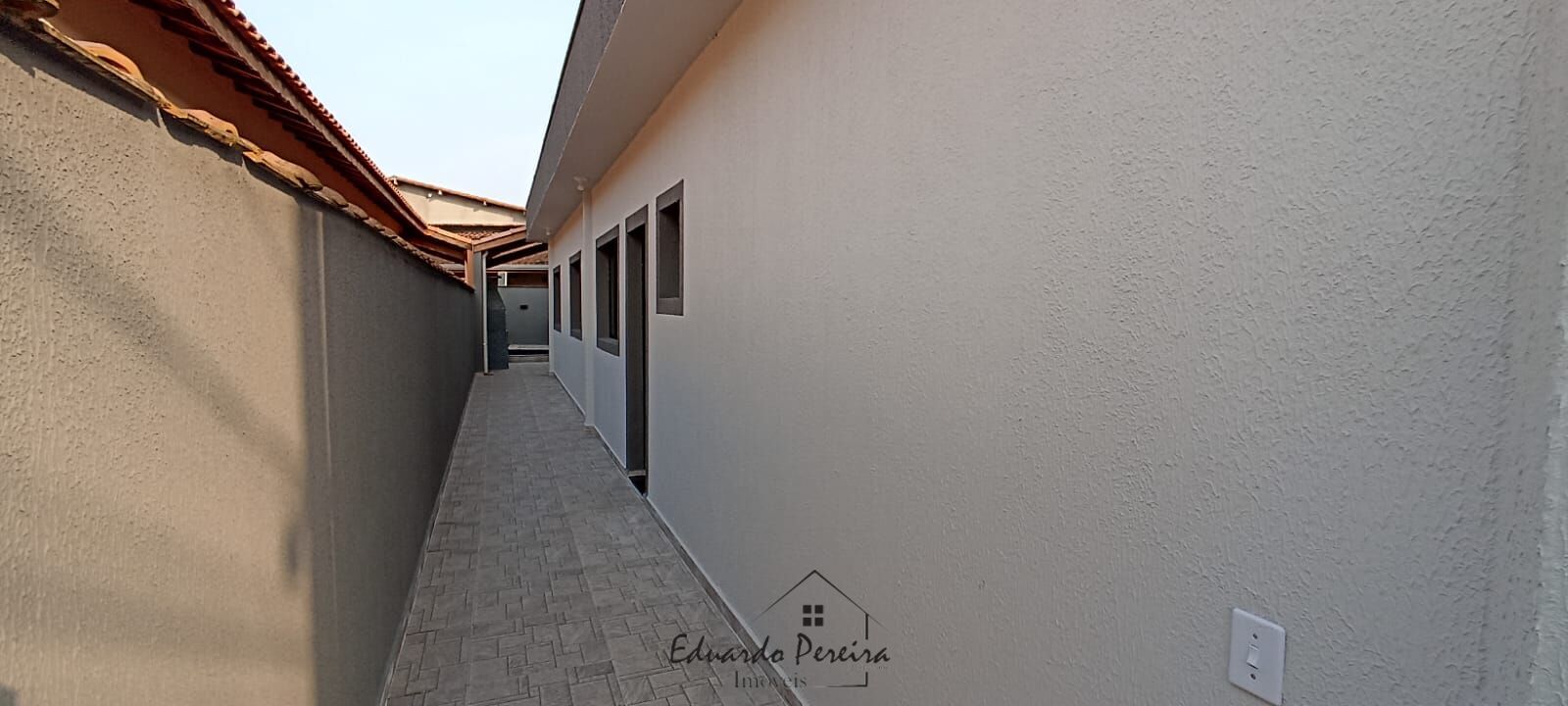 Casa à venda com 2 quartos, 61m² - Foto 7