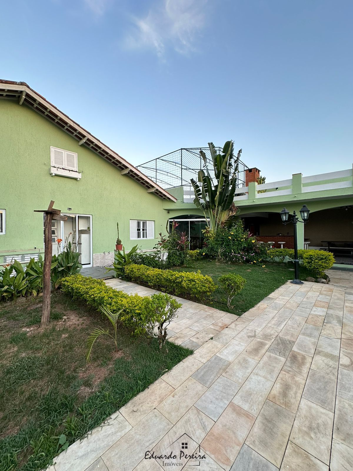 Casa à venda com 4 quartos, 274m² - Foto 12