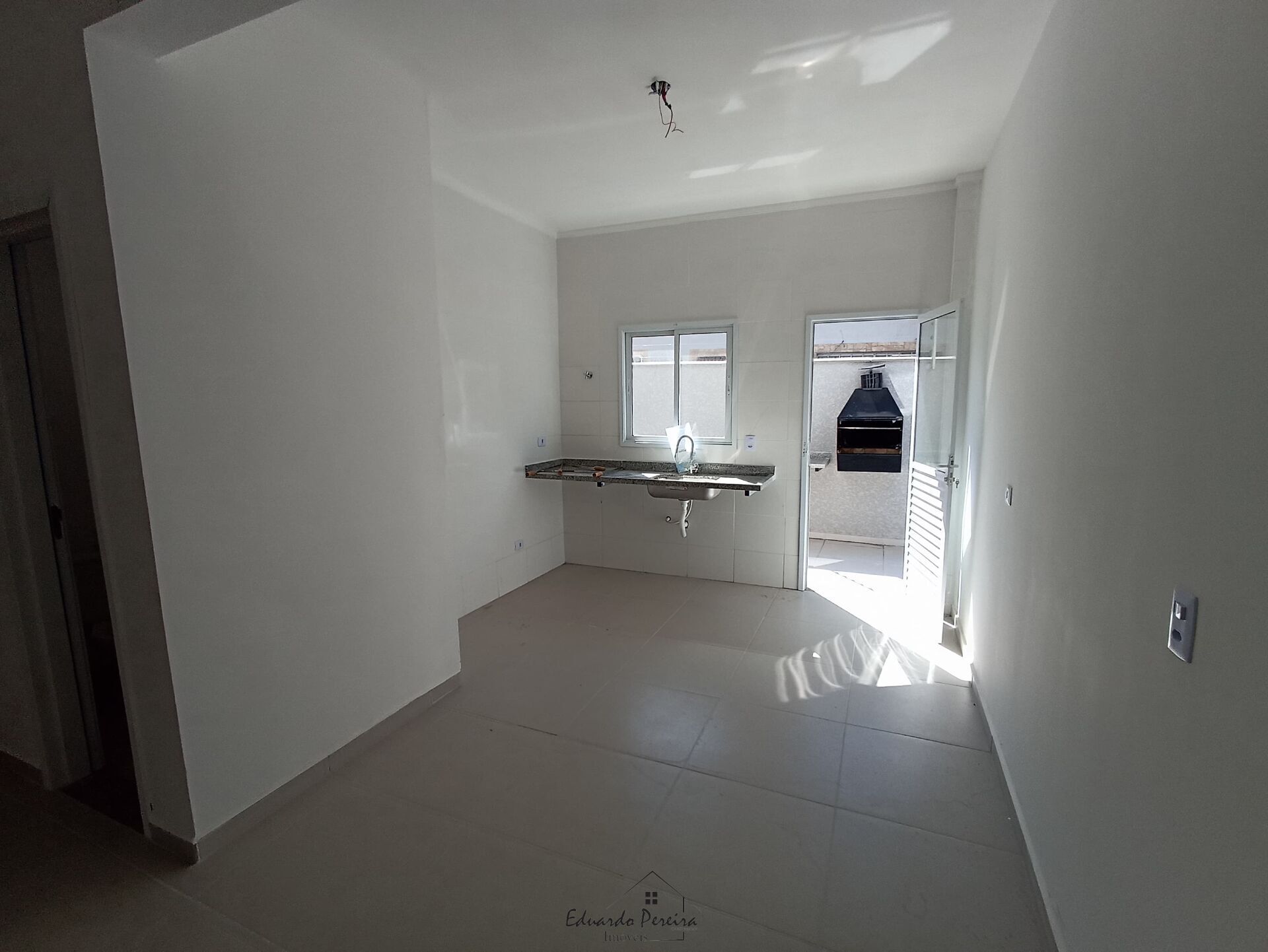 Casa de Condomínio à venda, 73m² - Foto 4