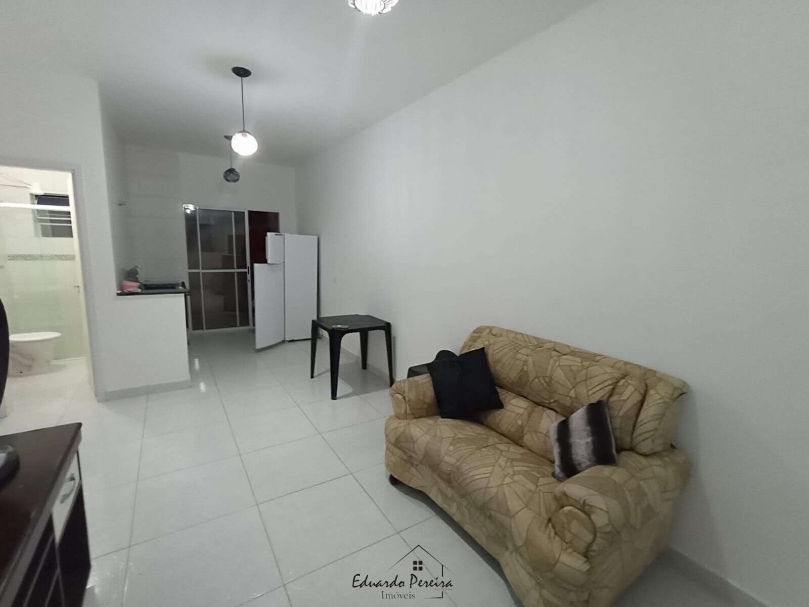 Casa à venda com 2 quartos, 51m² - Foto 4