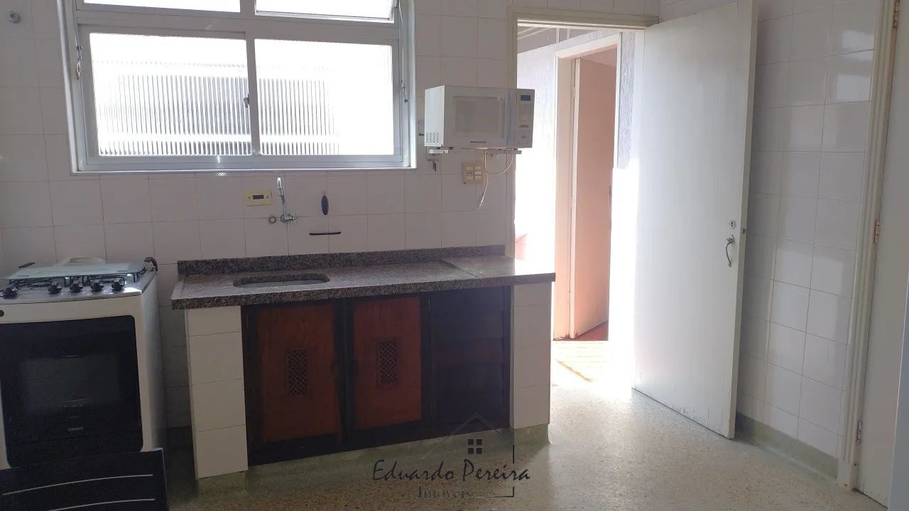 Apartamento à venda com 3 quartos, 136m² - Foto 3