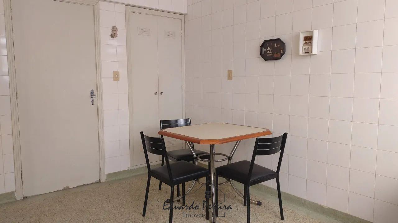 Apartamento à venda com 3 quartos, 136m² - Foto 2