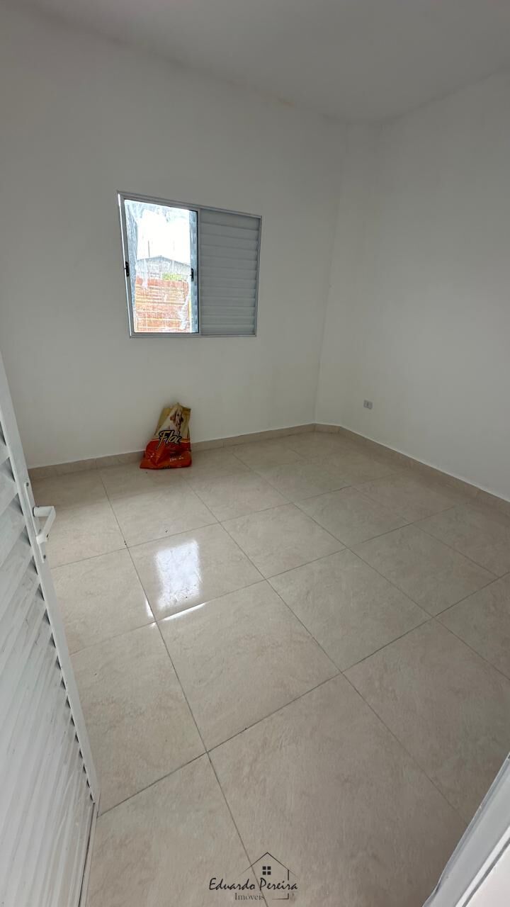 Casa à venda com 2 quartos, 50m² - Foto 5