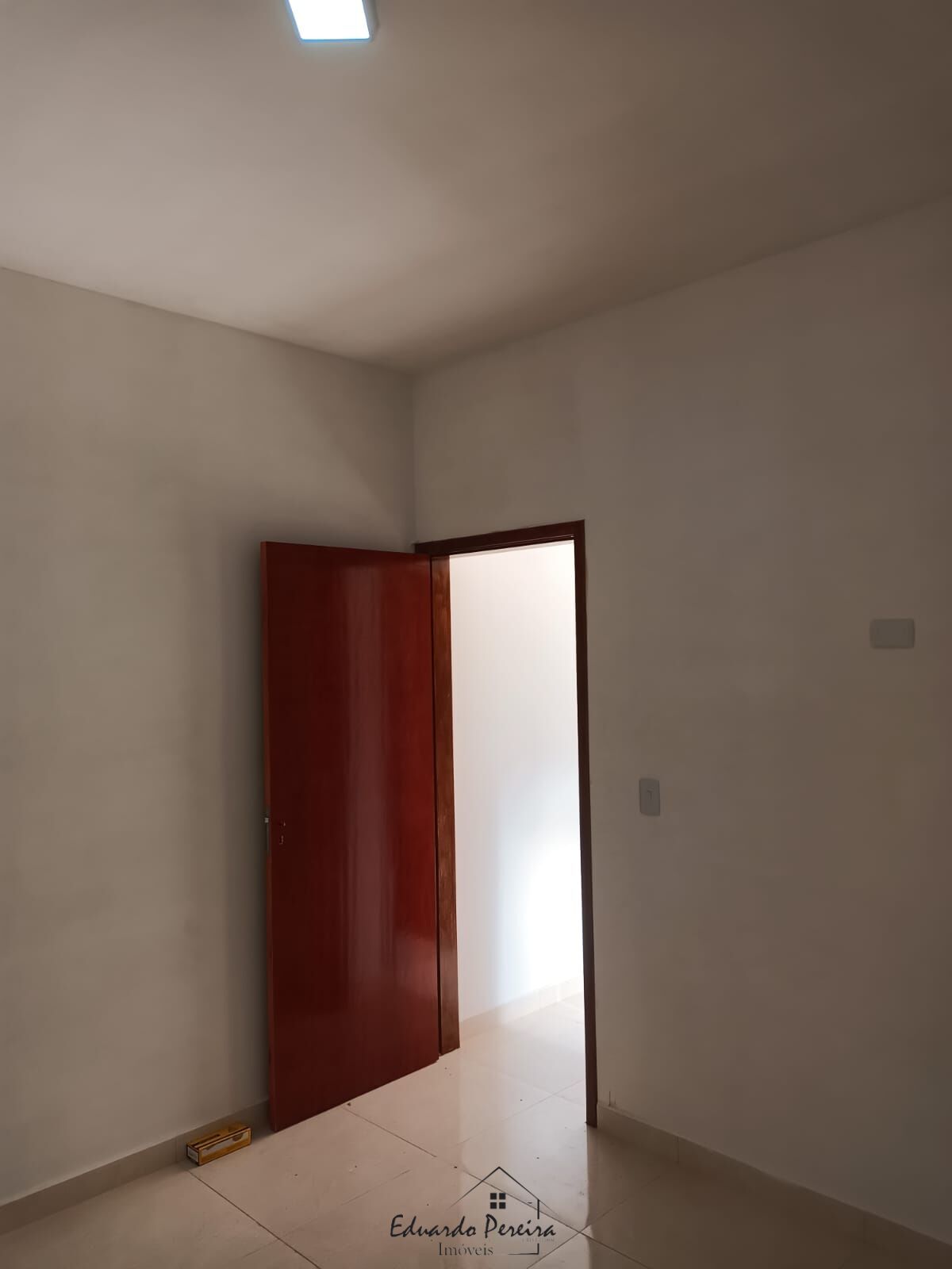 Casa à venda com 2 quartos, 56m² - Foto 12