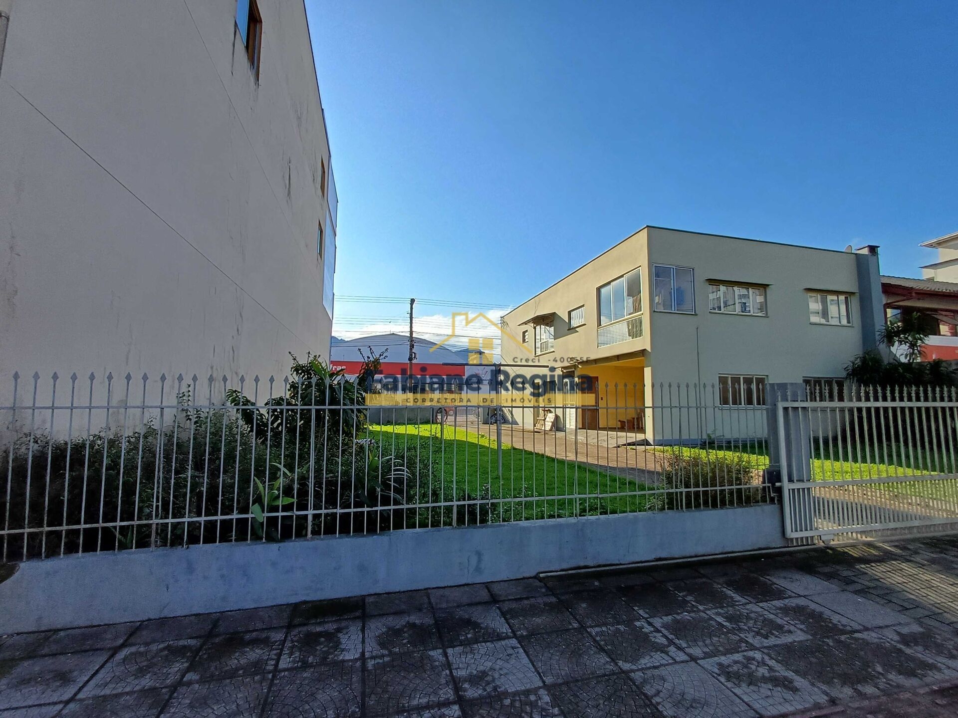 Fabiane Regina Corretora