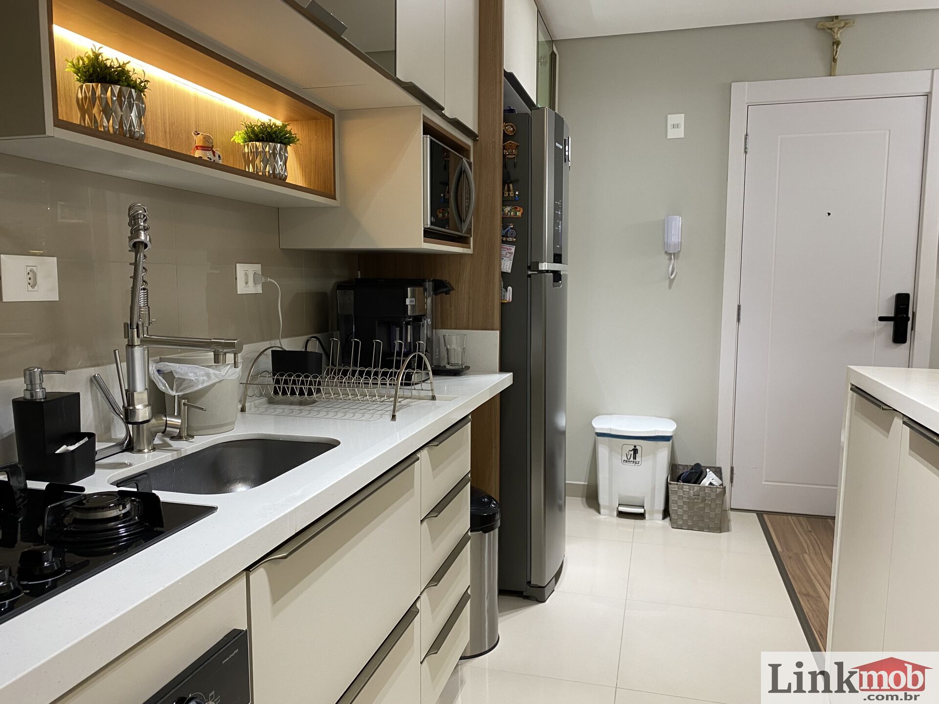 Apartamento à venda com 2 quartos, 72m² - Foto 52