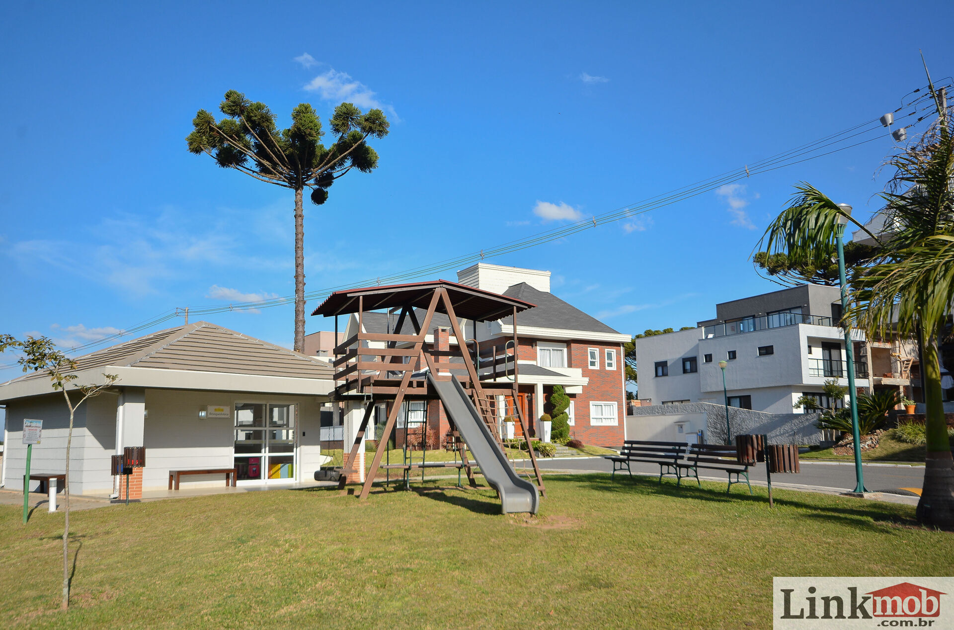 Casa de Condomínio à venda com 4 quartos, 204m² - Foto 58