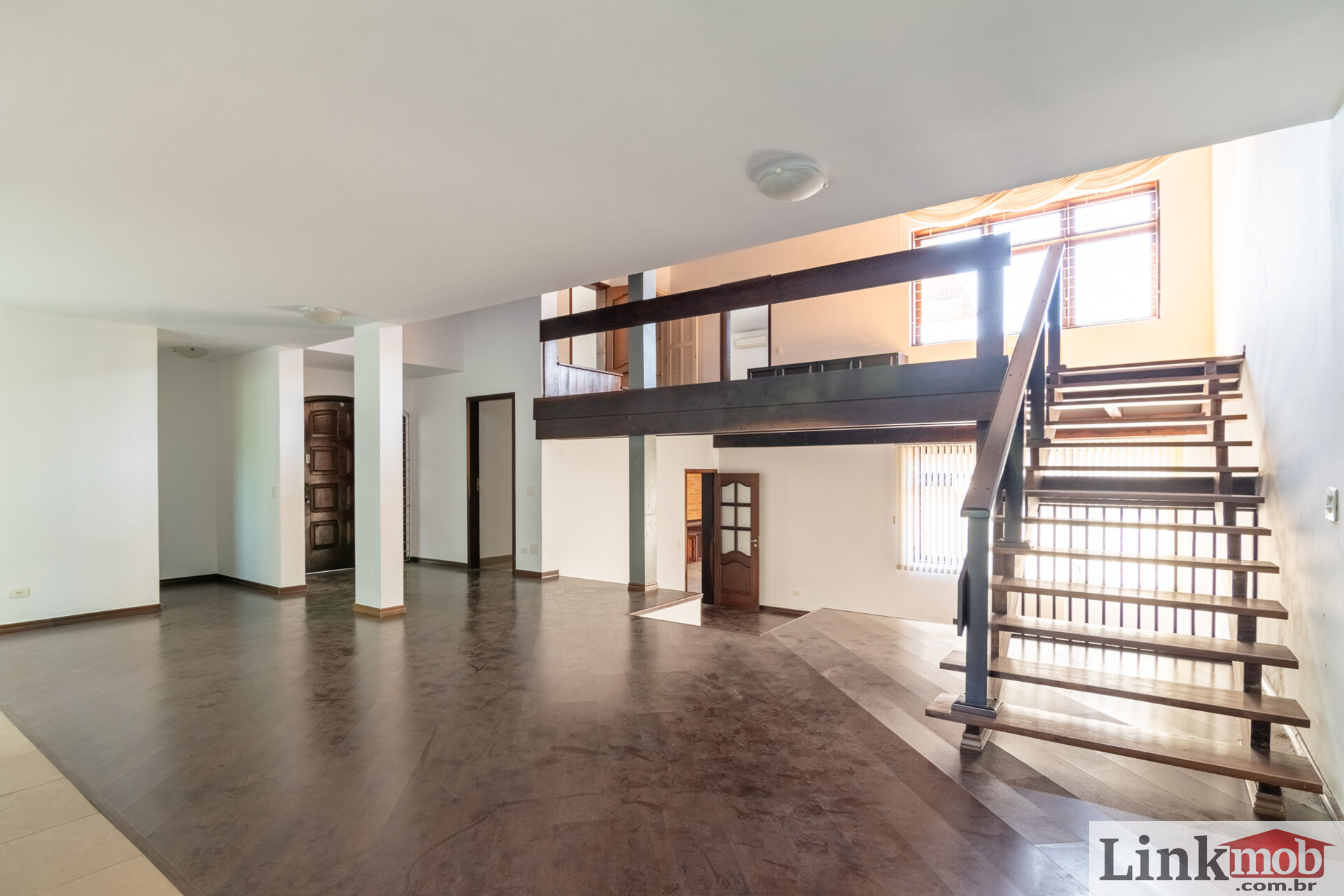 Casa à venda com 4 quartos, 377m² - Foto 24