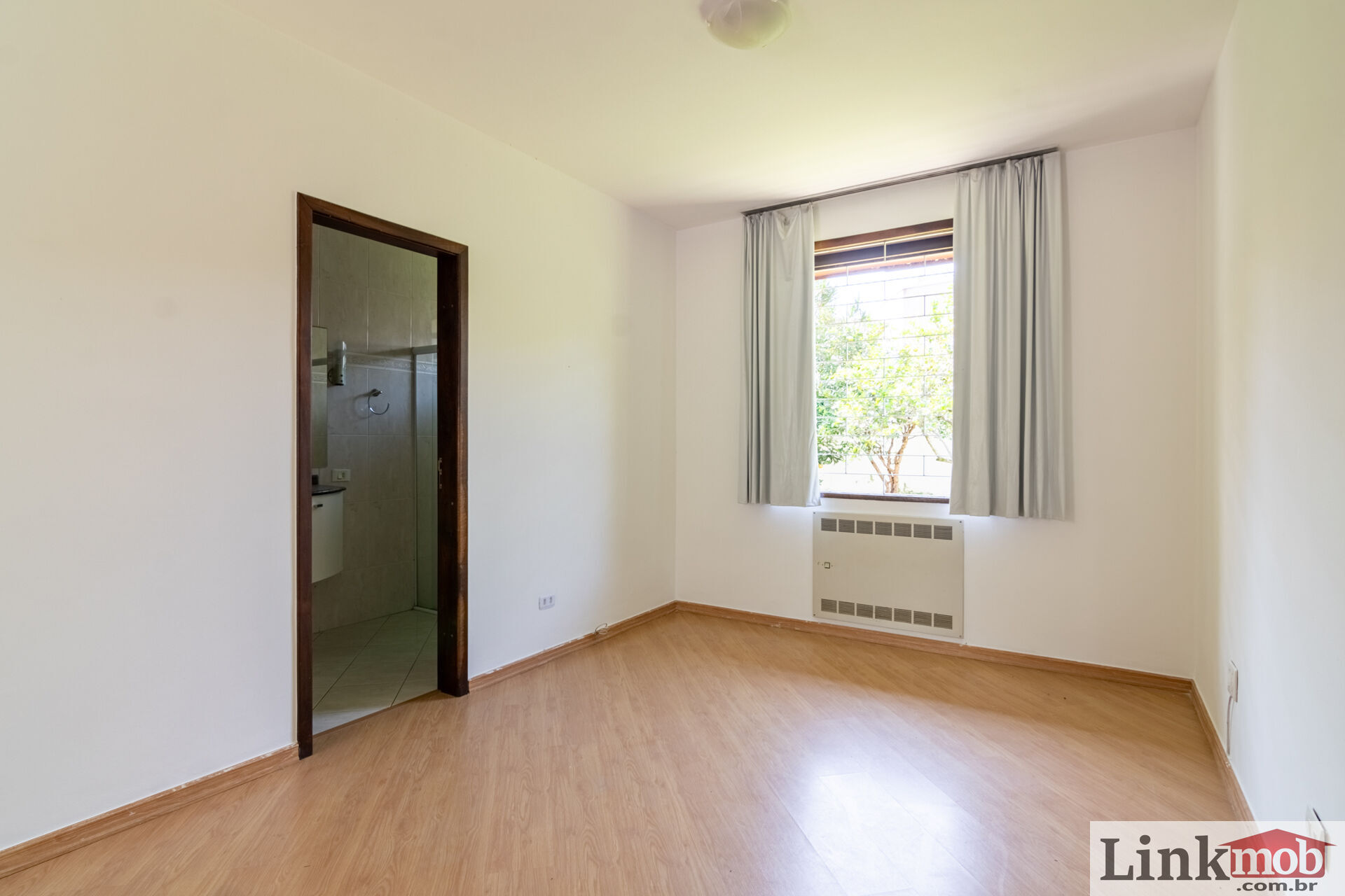 Casa à venda com 4 quartos, 377m² - Foto 17