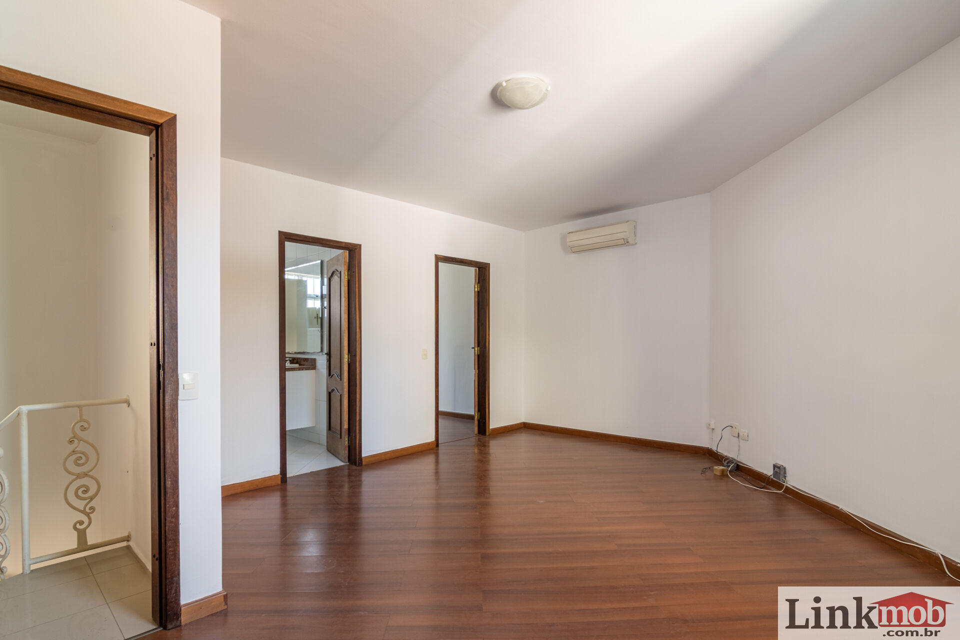 Casa à venda com 4 quartos, 377m² - Foto 29