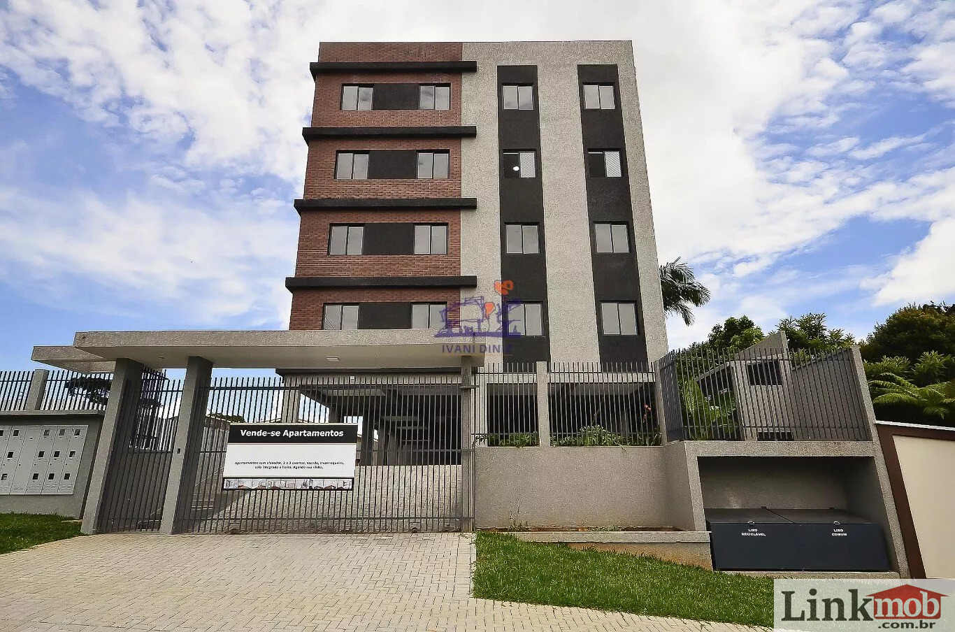 Apartamento à venda com 2 quartos, 63m² - Foto 1