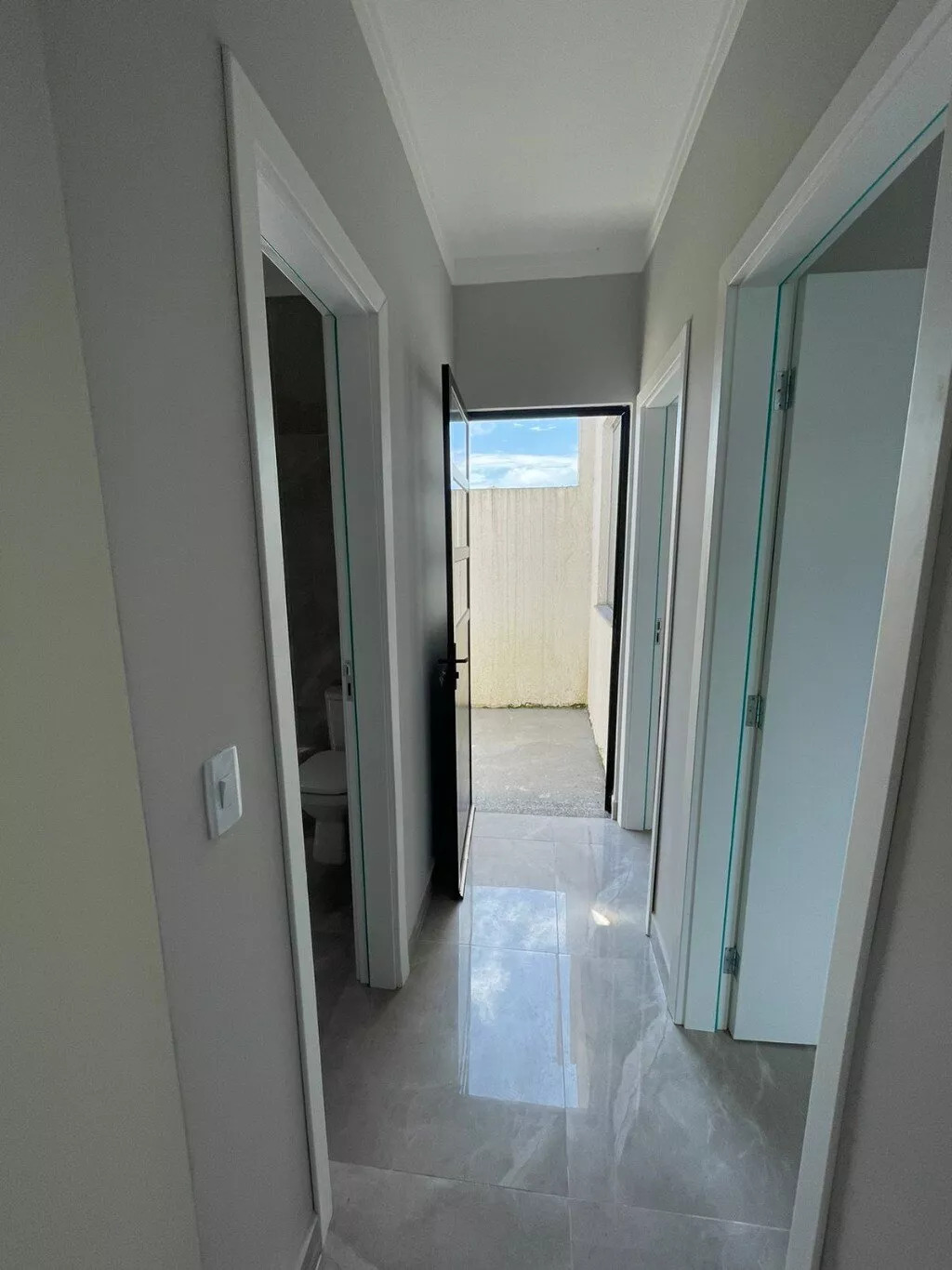 Casa à venda com 3 quartos, 72m² - Foto 13