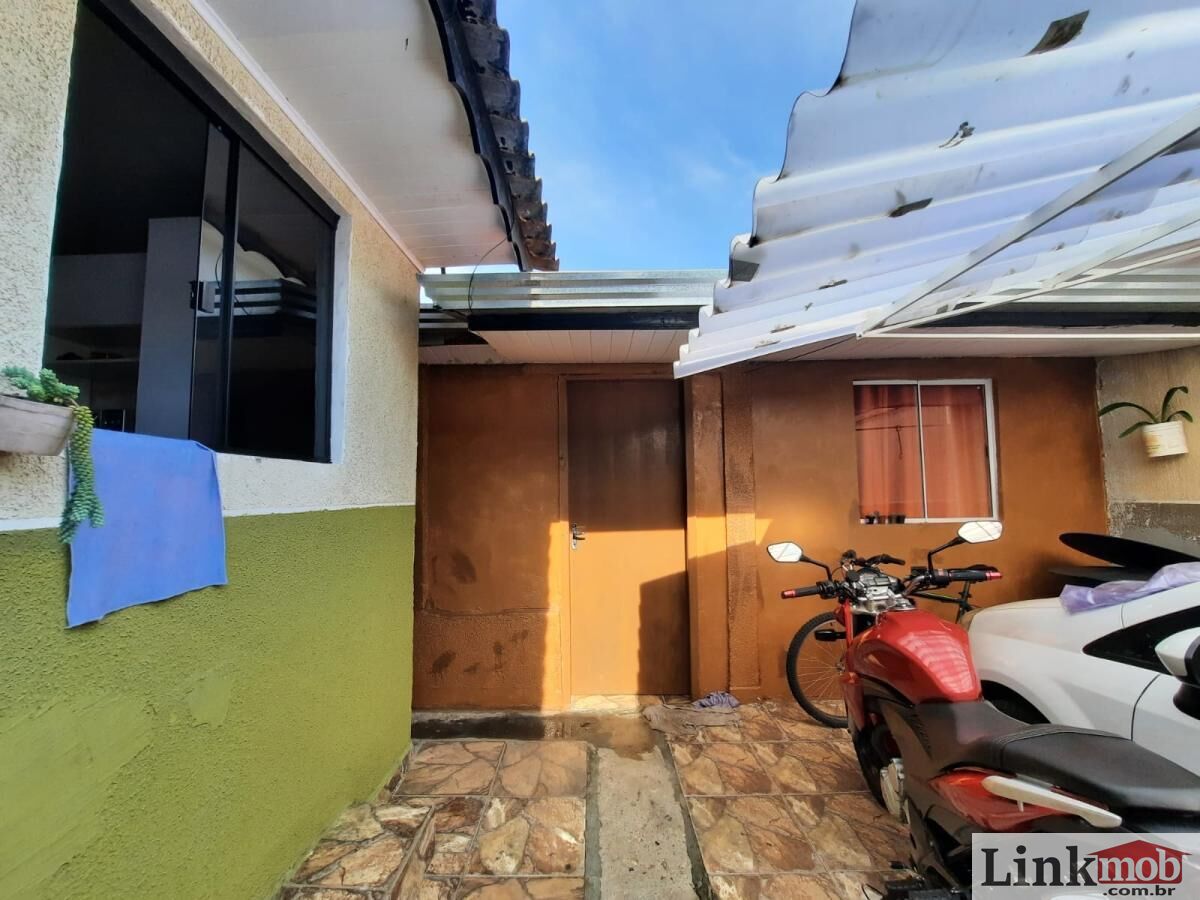 Casa à venda com 3 quartos, 64m² - Foto 3