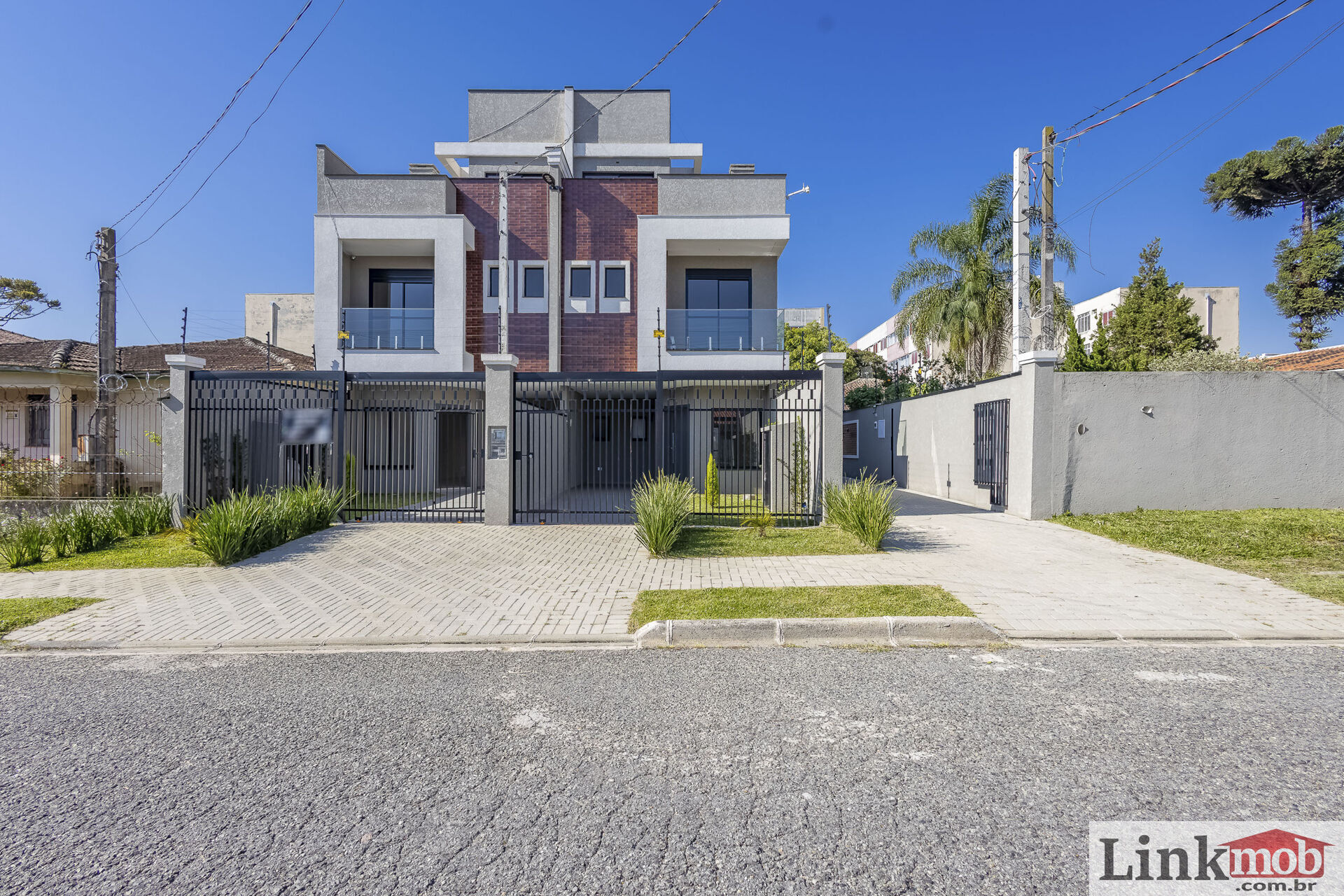 Sobrado à venda com 3 quartos, 164m² - Foto 1