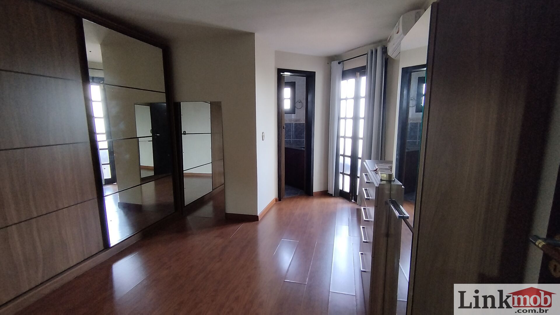 Sobrado à venda com 4 quartos, 219m² - Foto 11