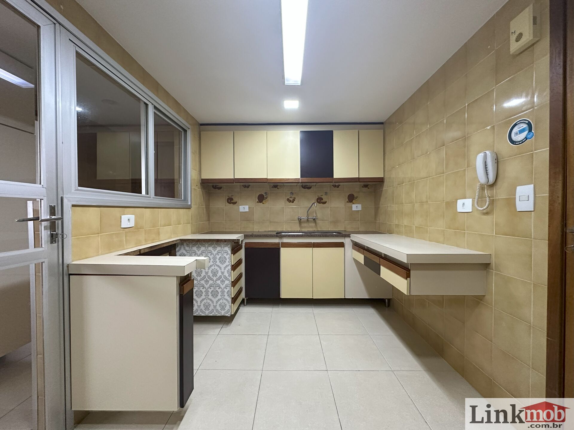 Apartamento para alugar com 3 quartos, 91m² - Foto 16