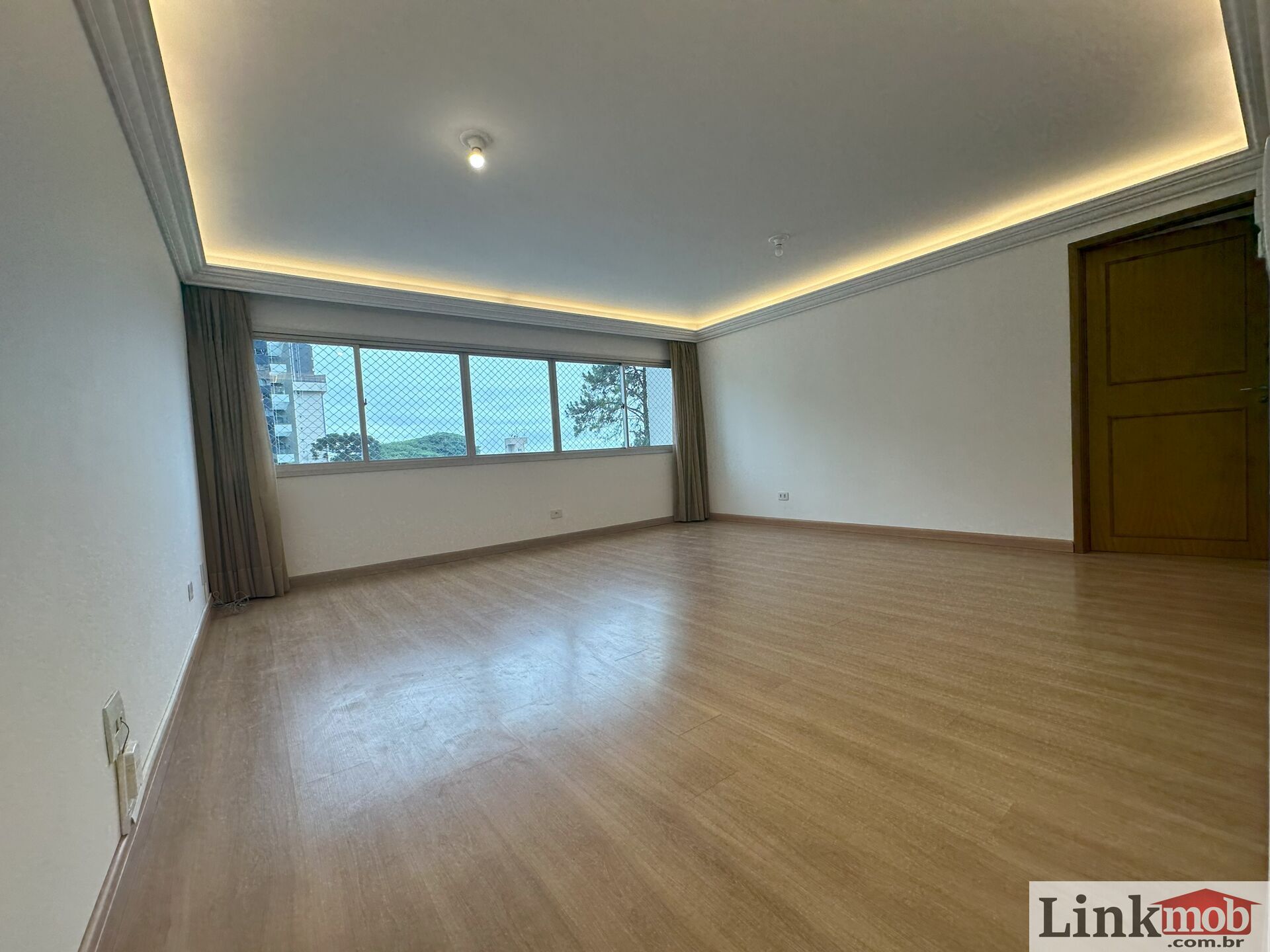 Apartamento para alugar com 3 quartos, 91m² - Foto 7