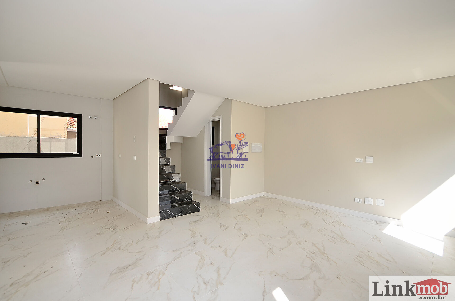 Casa à venda com 3 quartos, 126m² - Foto 12