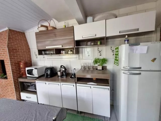 Casa à venda com 3 quartos, 82m² - Foto 8