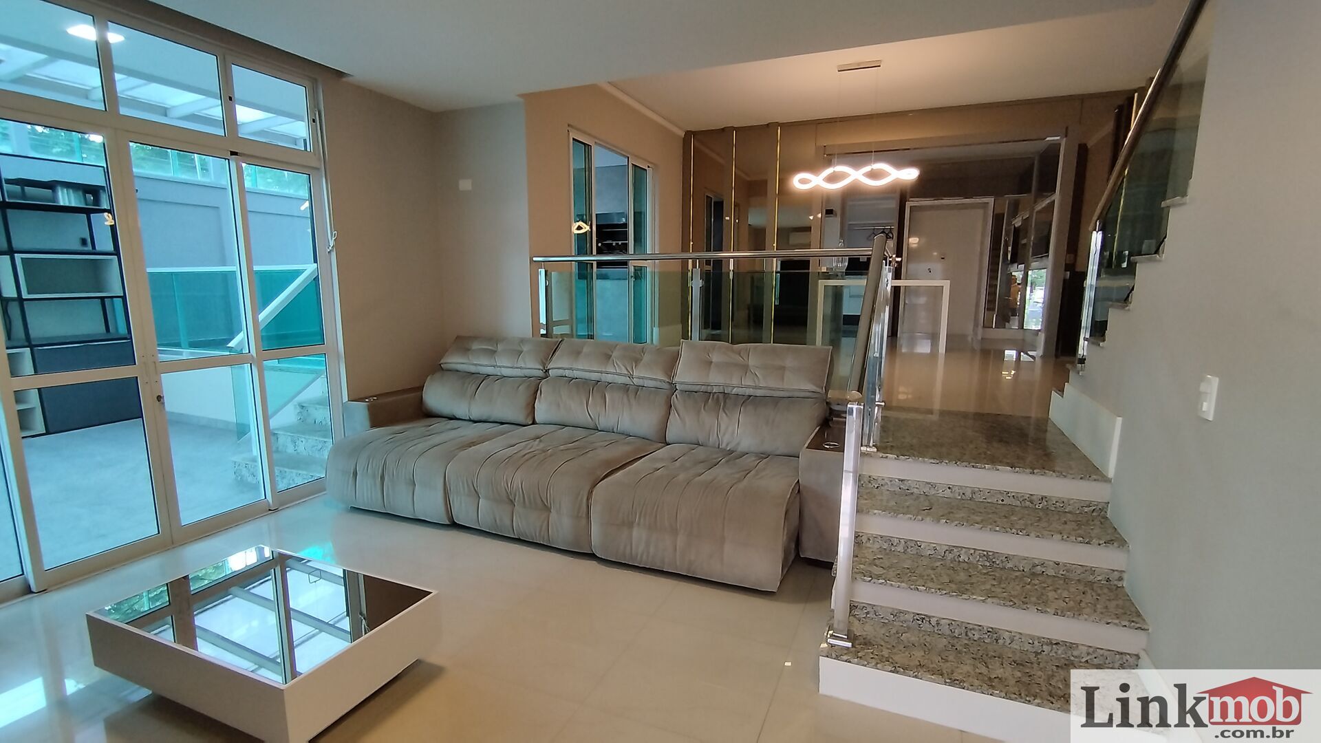 Sobrado à venda com 4 quartos, 345m² - Foto 3