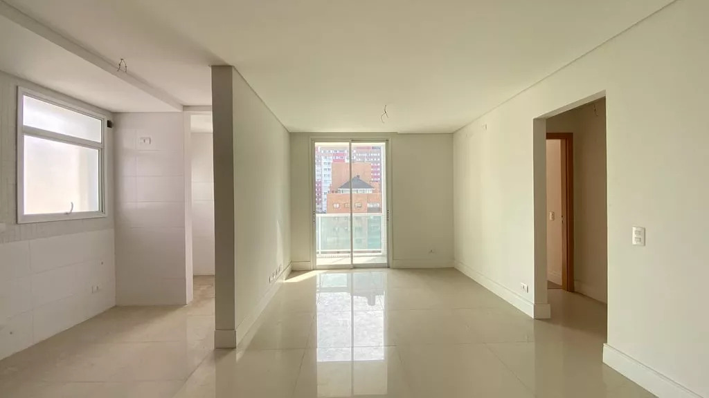 Apartamento à venda com 3 quartos, 95m² - Foto 13