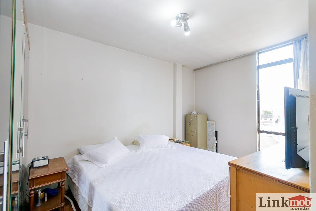 Apartamento à venda com 3 quartos, 116m² - Foto 19