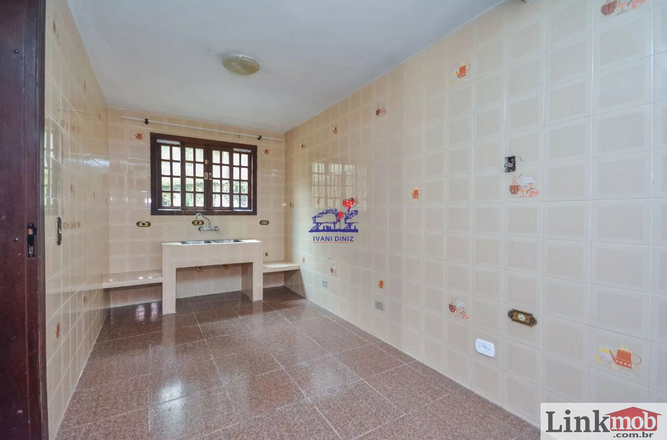 Casa à venda com 4 quartos, 200m² - Foto 17