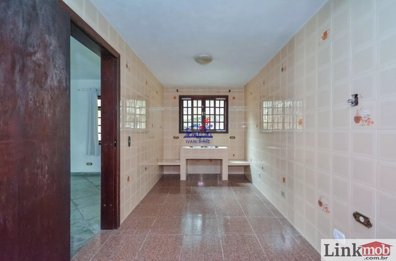 Casa à venda com 4 quartos, 200m² - Foto 15