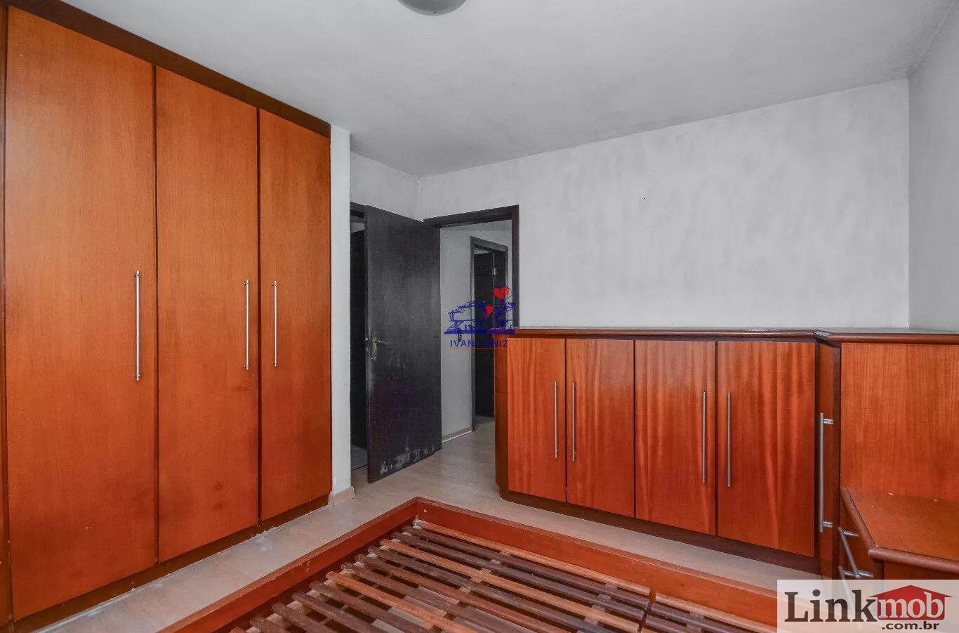 Casa à venda com 4 quartos, 200m² - Foto 34