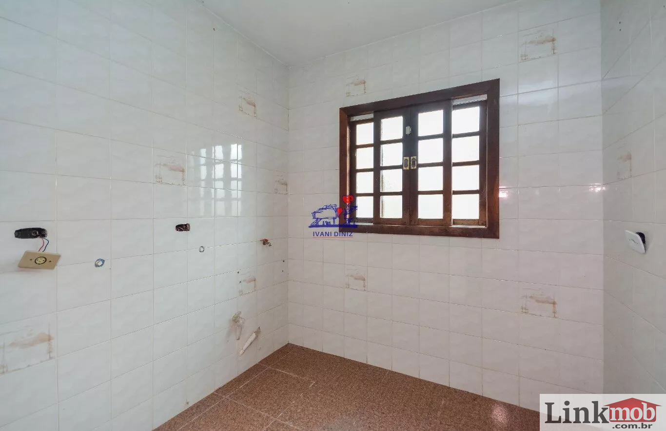 Casa à venda com 4 quartos, 200m² - Foto 18