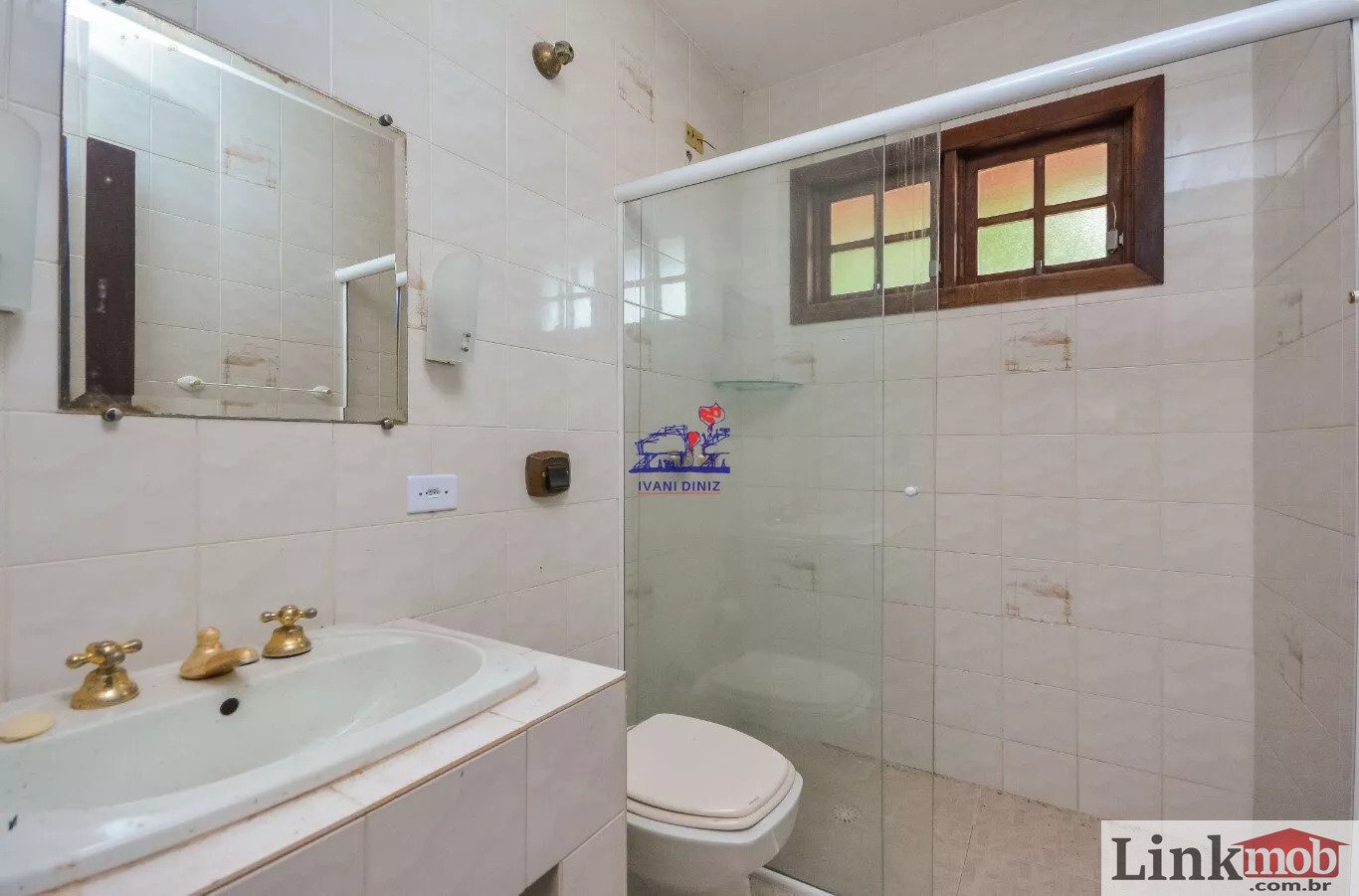 Casa à venda com 4 quartos, 200m² - Foto 32