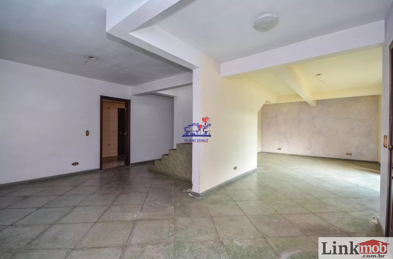 Casa à venda com 4 quartos, 200m² - Foto 7