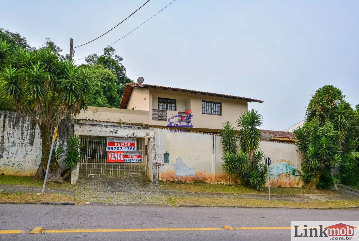 Casa à venda com 4 quartos, 200m² - Foto 4