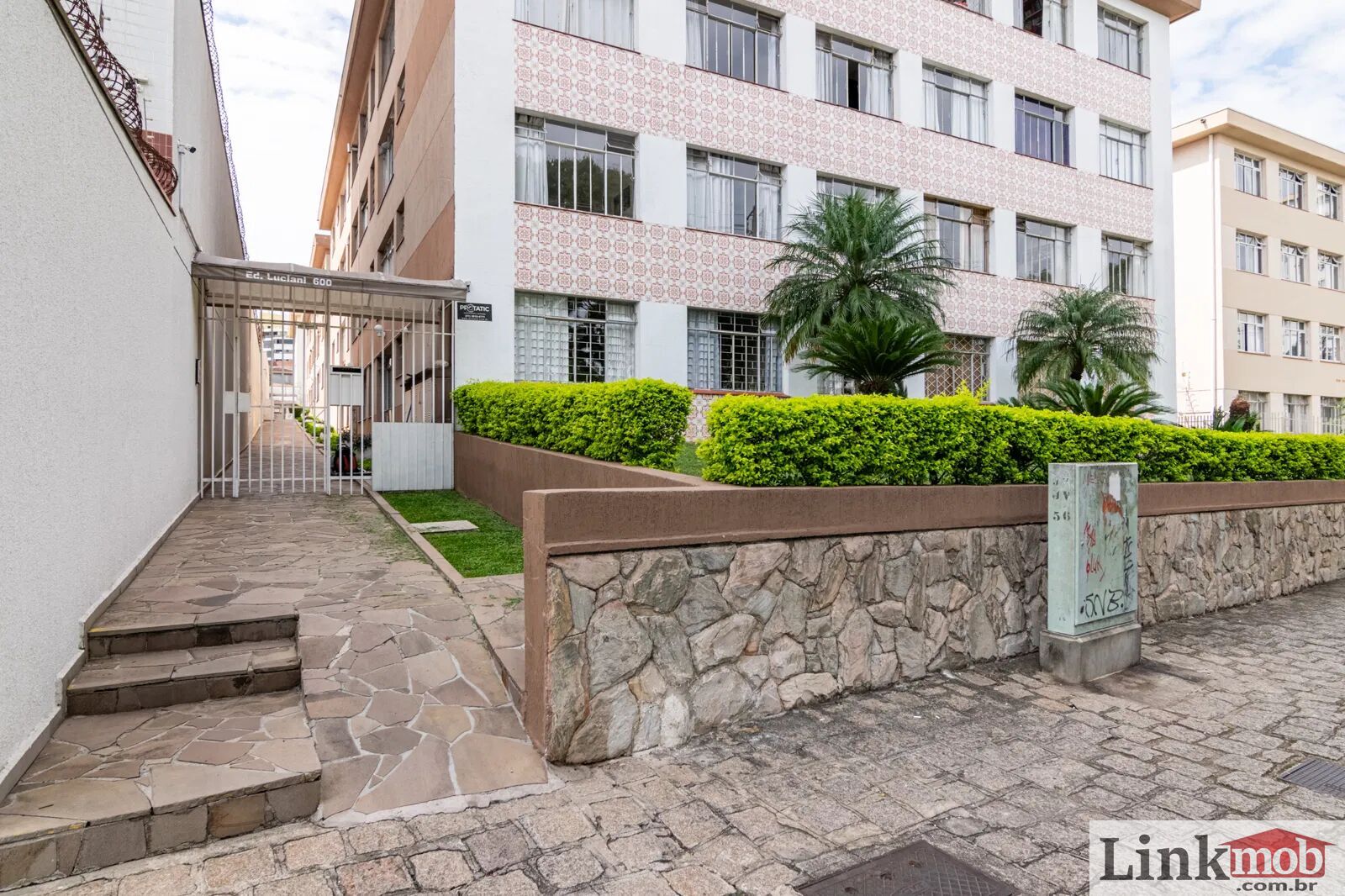 Apartamento à venda com 3 quartos, 115m² - Foto 4