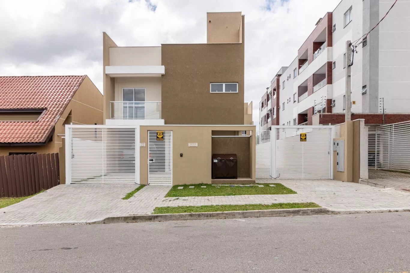 Sobrado à venda com 3 quartos, 131m² - Foto 2