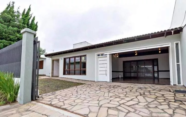 Casa à venda com 2 quartos, 500m² - Foto 2