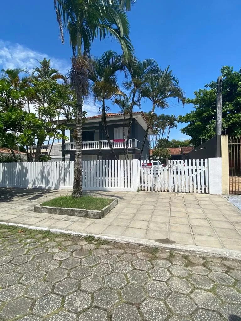 Sobrado à venda com 5 quartos, 20m² - Foto 2